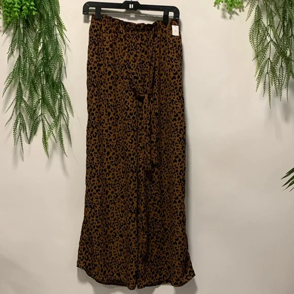Leopard Print Pants - Picture 2 of 2